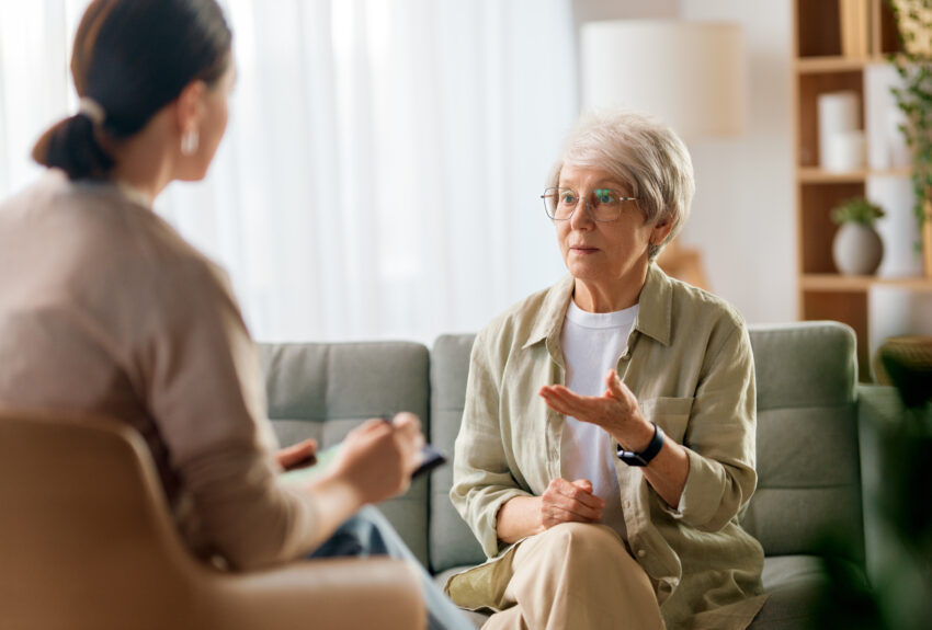 A senior patient discusses geriatric psychiatry with her therapist.