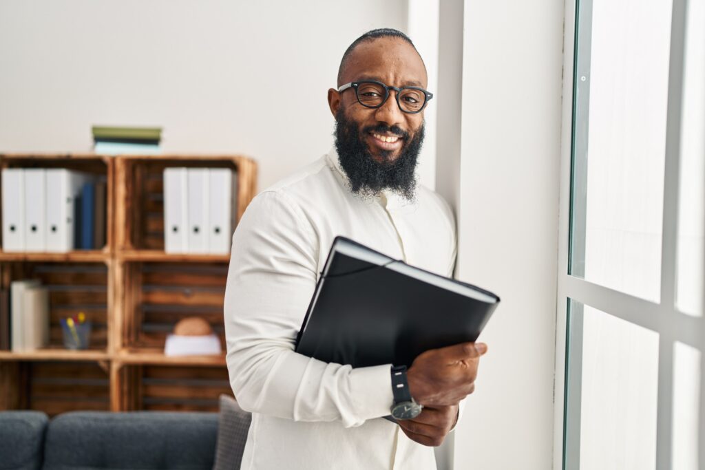 A psychologist speaks with a patient.